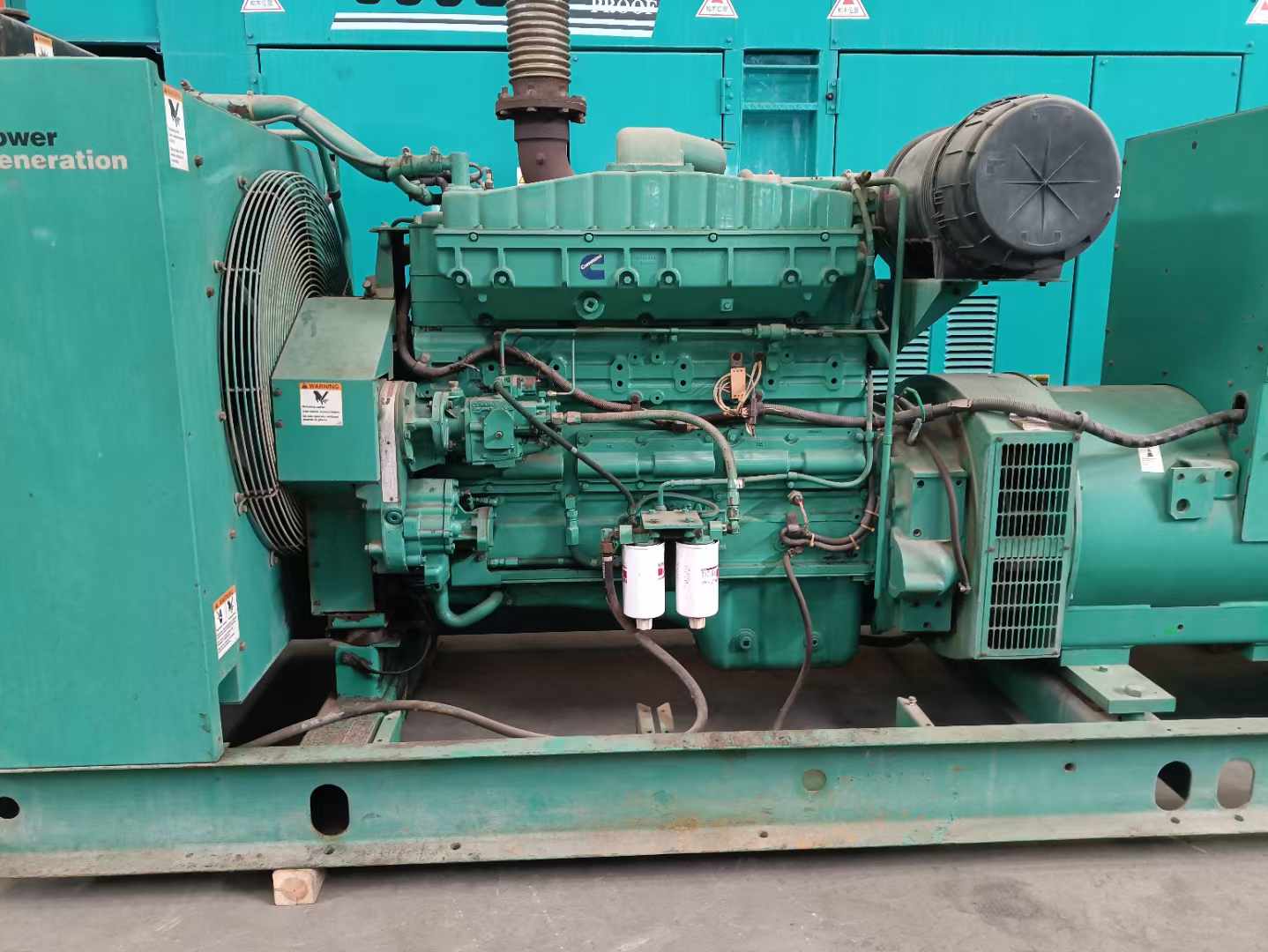 达日过载会对 600kW 柴油发电机组造成哪些损害？